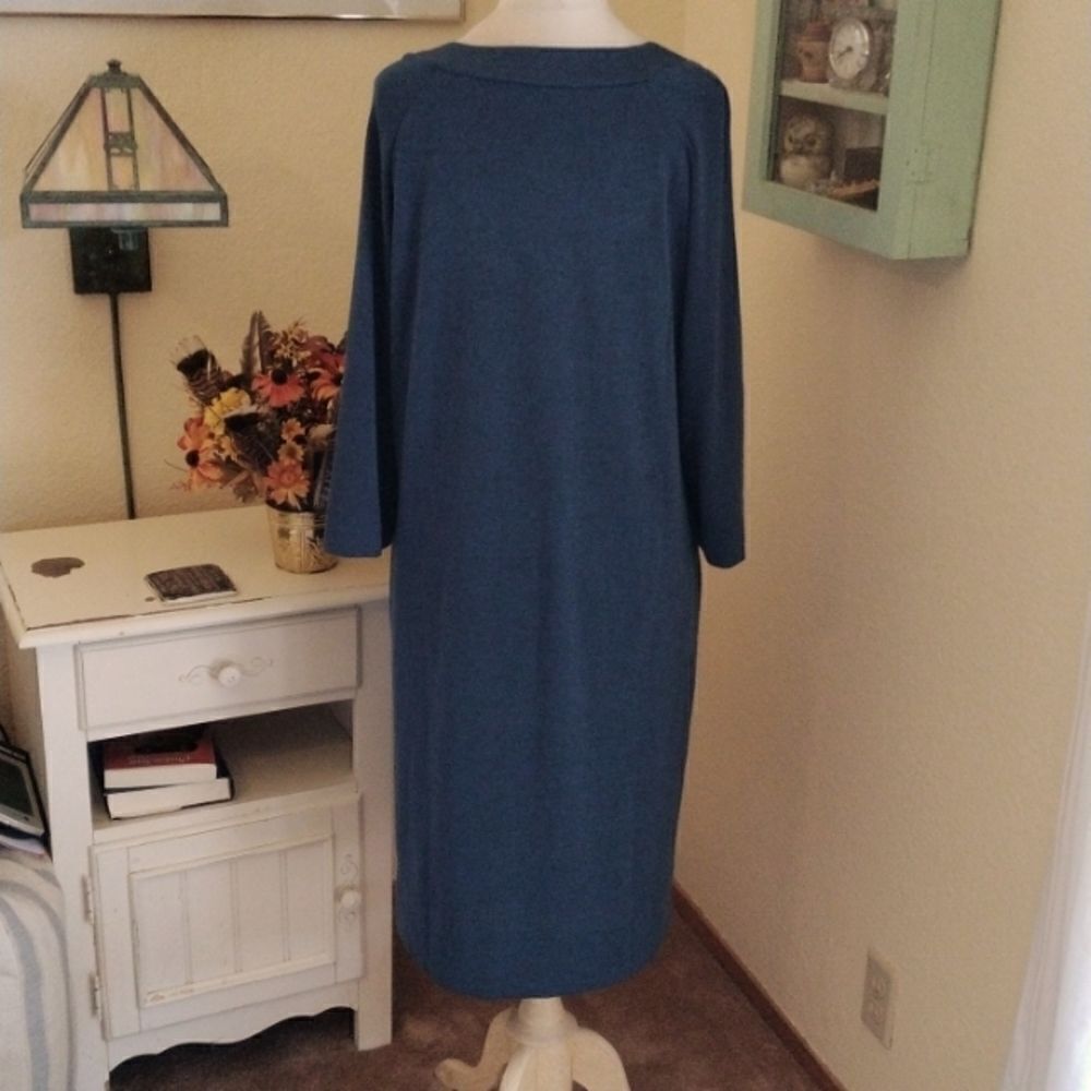 NorthStyle Knit Dress - Picture 6 of 10